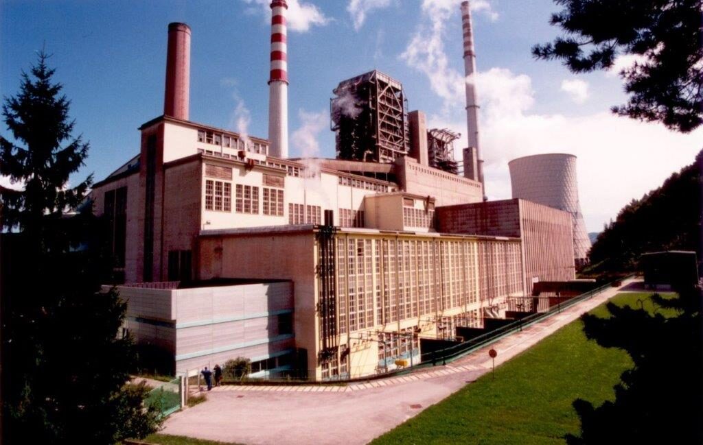 Pogled na elektrarno z JZ strani